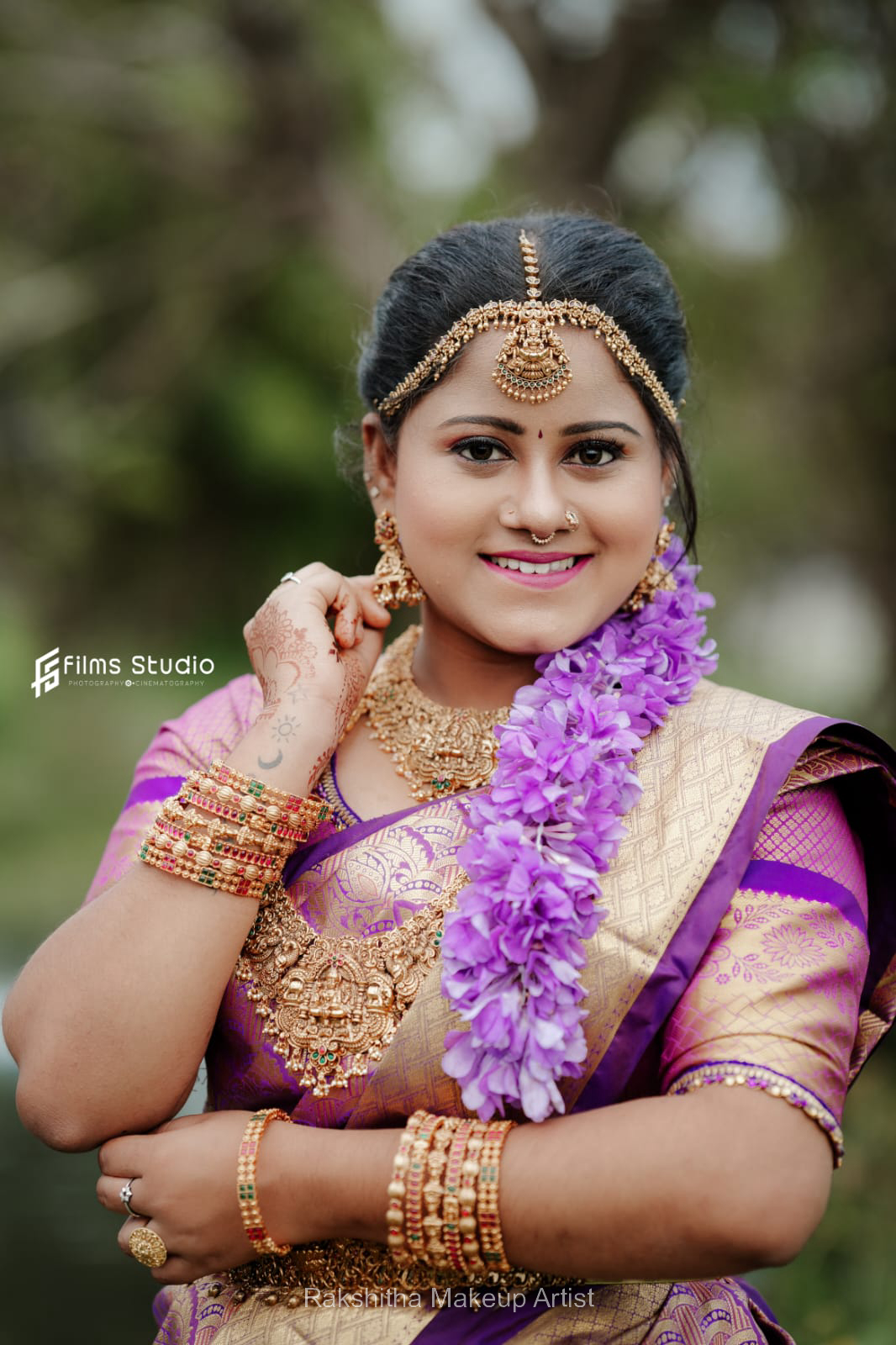 Bridal makeup for a temple wedding